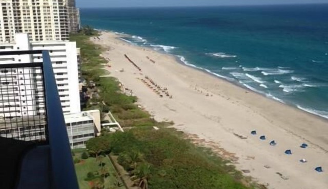 Luxury Singer Island Oceanview 2 Bedroom High-rise Villa with private balcony