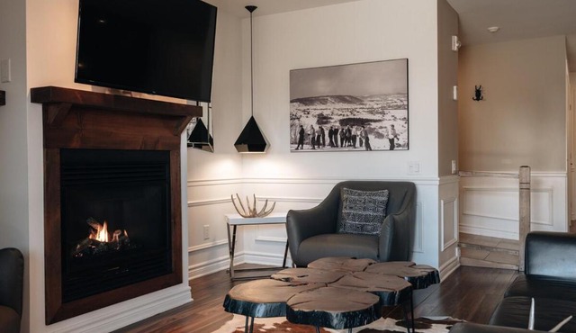 Luxury ski-in ski-out condo in St-Sauveur 2 bedrooms