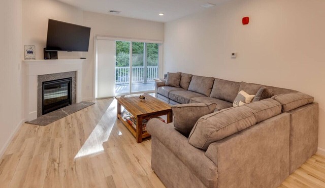 Luxury Ski Condo-Dog Friendly