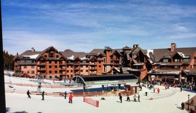 Luxury Ski In/Out Condo at Grand Lodge Peak 7- Hot Tubs, Spa, Restaurant, Pool