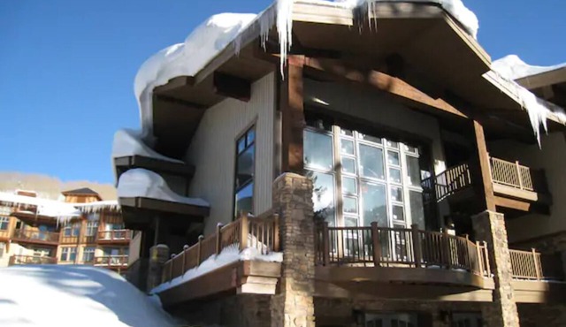 Luxury ski-in townhome in Solitude Resort