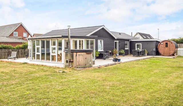 Luxury Spa Retreat in Thorsminde - By Traum Ferienwohnungen