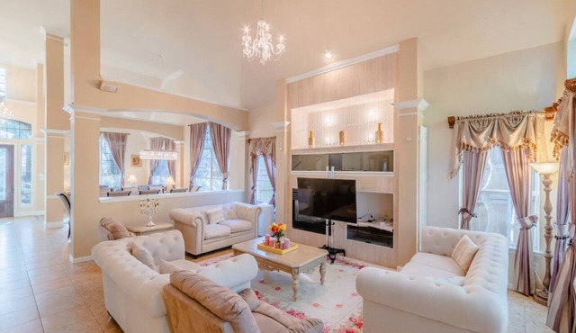 Luxury, Spacious 4000 SF, 5 BR, 4.5 baths all en-suite, great location