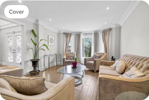 Luxury Spacious House Near Yonge St Mall Hwy