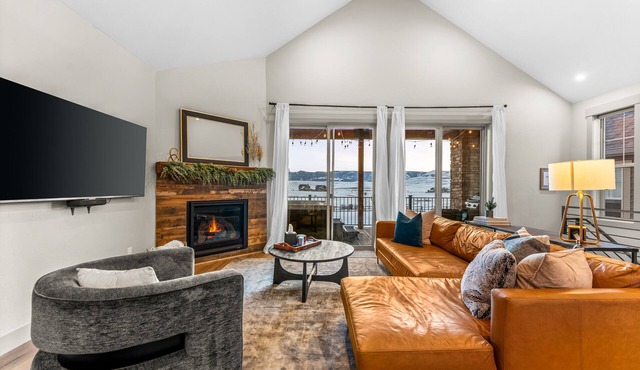 Luxury, Spacious Mtn Home - Private Hot Tub, Ski+Golf