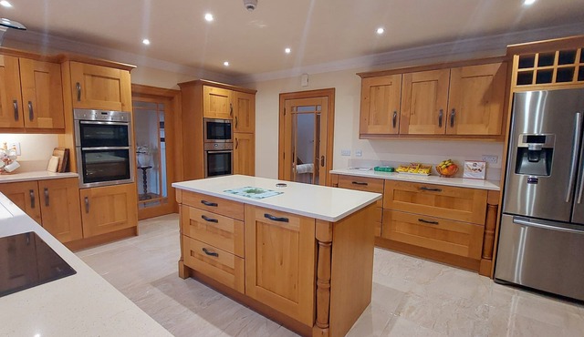 Luxury Spacious New build Property 4500sq feet with fully equipped kitchen