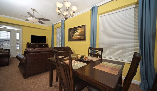 Luxury Spacious Riverfront Condo in Perfect Location near Tanger Outlets