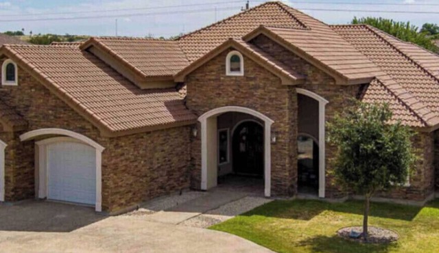 Luxury Spacious Stay