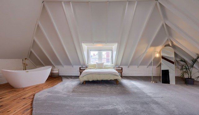 Luxury Stay in Elizabethtown