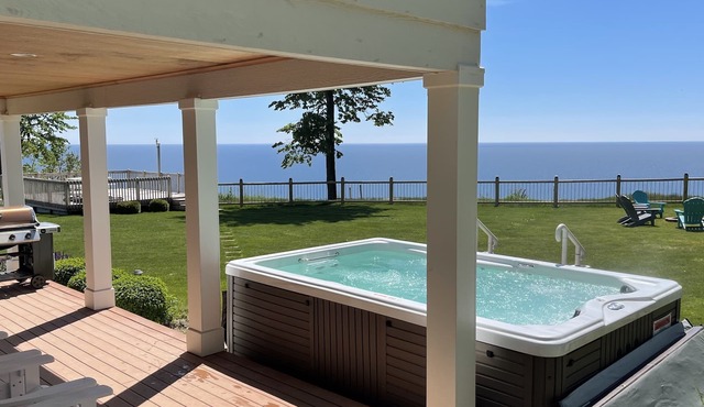 Luxury Stay on Lake Michigan with Swim Spa, Near Wineries, Breweries, and Hiking