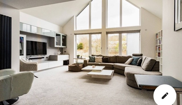 Luxury stay with hot tub in North East Scotland! Games room & outdoor fire pit!