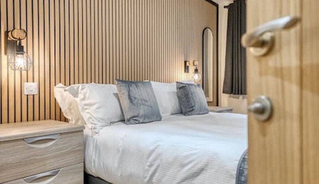 Luxury Stockton Studio Rooms, Free WiFi & Parking