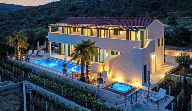 Luxury Stone Villa with Heated Pool, Jacuzzi, Gym & Sea View – Total Privacy