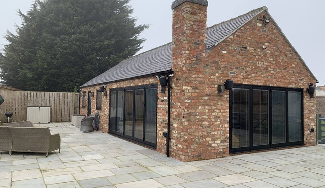 Luxury Studio Cottage at Foot of Yorkshire Wolds