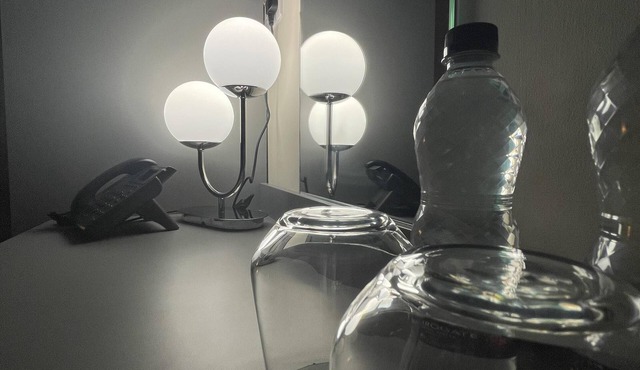 luxury studio ensuite with shower