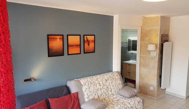 Luxury studio with terrace 2 steps from the city center.