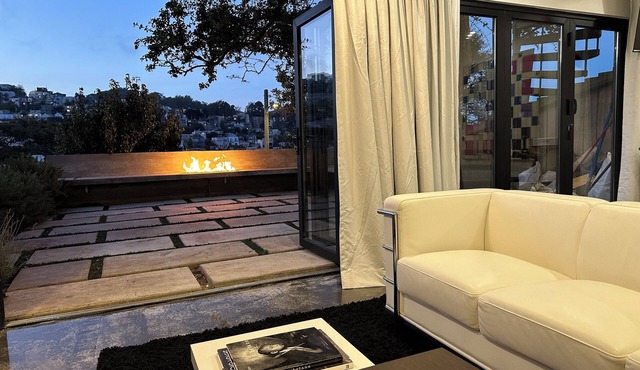 Luxury studio, walkout terrace, breathtaking views