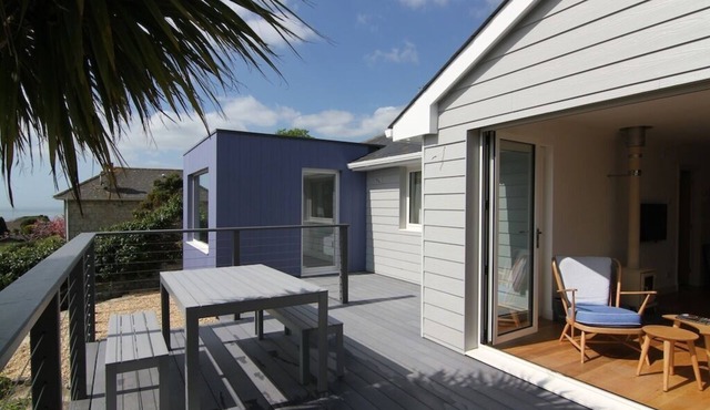 Luxury, Stylish Home, With Garden, Sea Views and Parking.