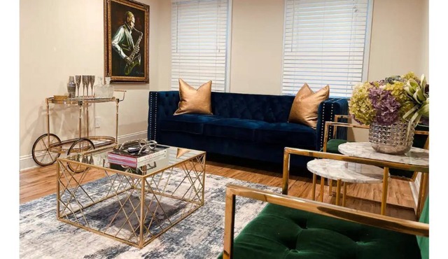 ★LUXURY SUITE FREE PARKING EXTENDED STAYS WELCOME★