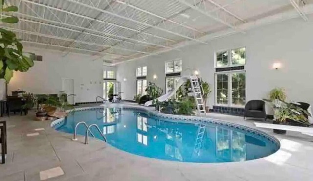 Luxury Suite Private Indoor Pool Alpaca Retreat