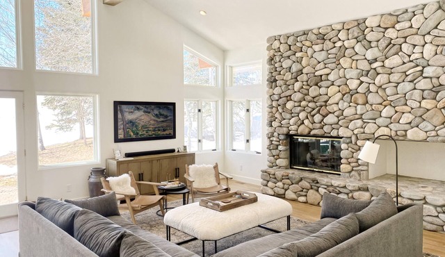 Luxury Sun Valley Ski Chalet with Baldy views - 4,490 sqft