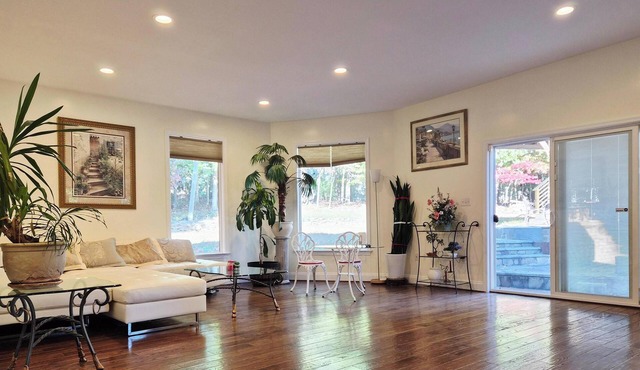 Luxury Sunlight home in Annandale