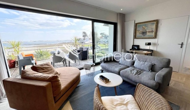 Luxury T3 neuf de standing Front de mer vue 180