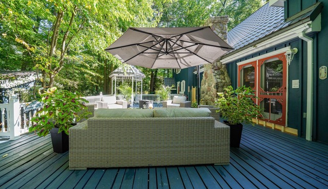 Luxury Timber Frame Cottage