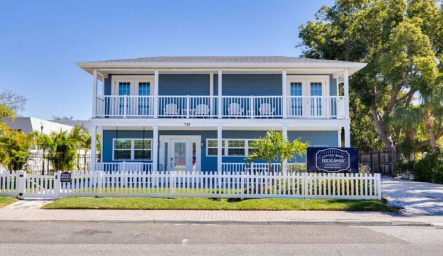 Luxury Tiny Home 2 Bed 1 Bath Unit A `Sunny`