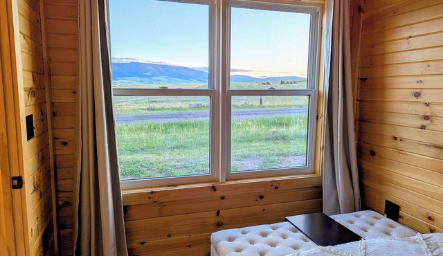 Luxury Tiny Home w/Beautiful MT Views