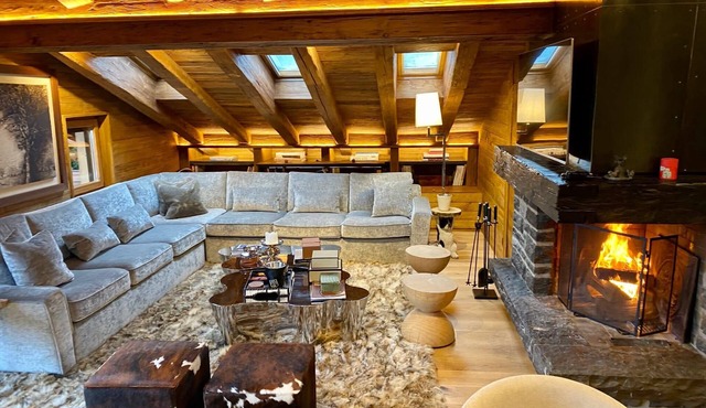 Luxury Top Floor Chalet Style Apartment