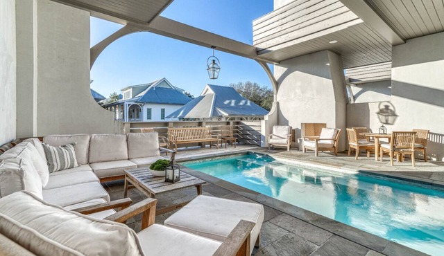 Luxury Town Center Residence | Sky Pool, Rooftop Terrace, Complimentary Fitness & Tennis