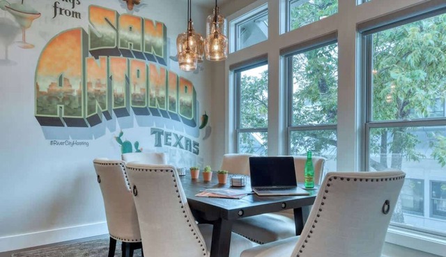 Luxury Townhome - King William/Southtown