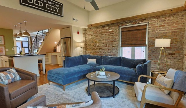 Luxury Townhome Walkable to Old City & DT Knox