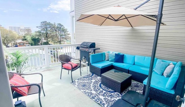 Luxury Townhouse w/Golf Cart & Private Elevator