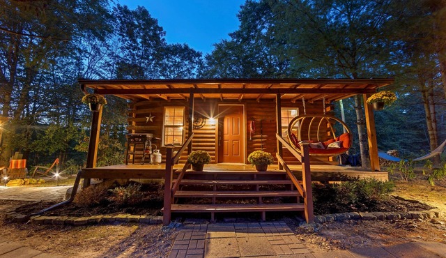 Luxury Tranquil Escape–Hot Tub,Sauna,Dog Welcoming