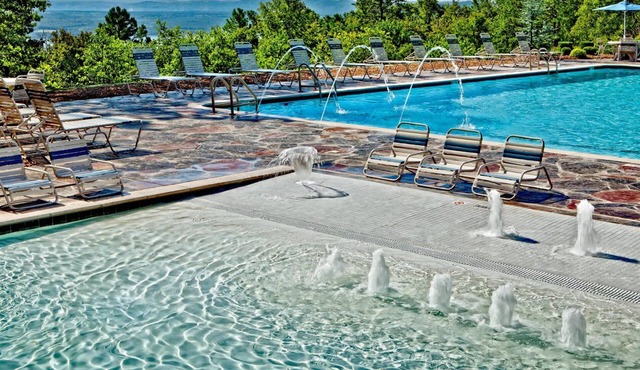 Luxury two bedroom and two bathroom unit with full amenities