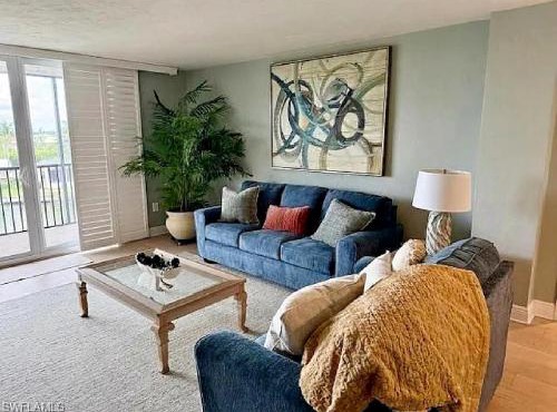 Luxury Two Bedroom Condo with Bay and Gulf Views
