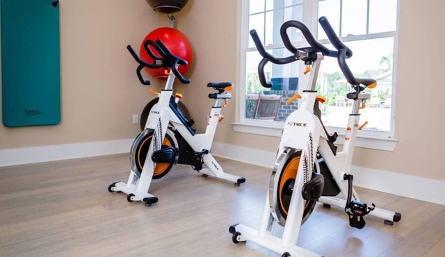 Luxury Upscale Unit Georgia Southern and Hospital