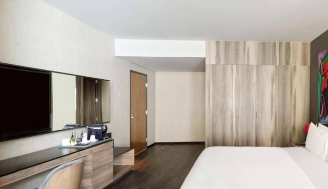 Luxury Urban Escape w/Terrace | Pet-friendly | Near El Pendulo Bookstore