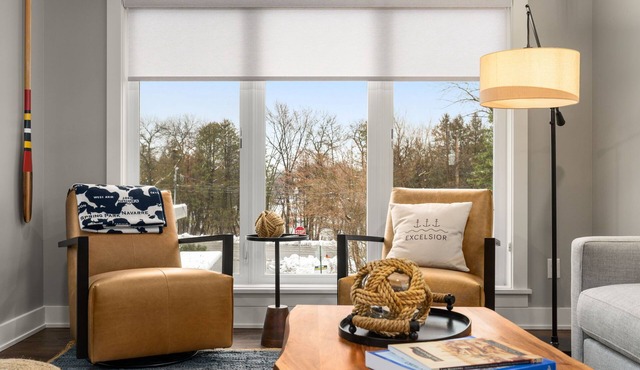 Luxury Urban Getaway - Walk to the lake & downtown Excelsior