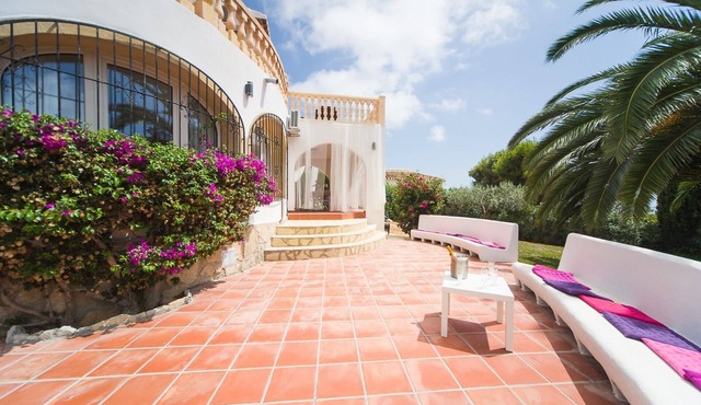 Luxury vacation home 8 pp sea view in authentic fishing village of Javea