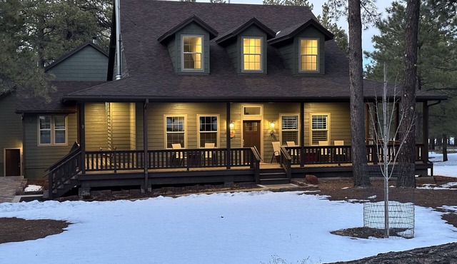 Luxury vacation home on 5 acres, 6BR, 4 BA