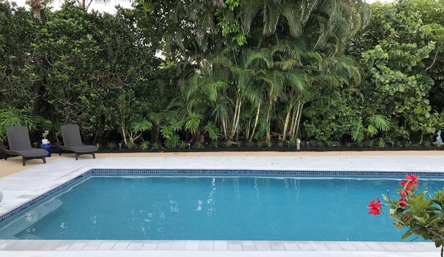 Luxury Vero Beach House, steps from private beach, fully renovated and equipped.