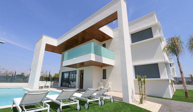 Luxury Villa walking distance to the beach, located next to a park.