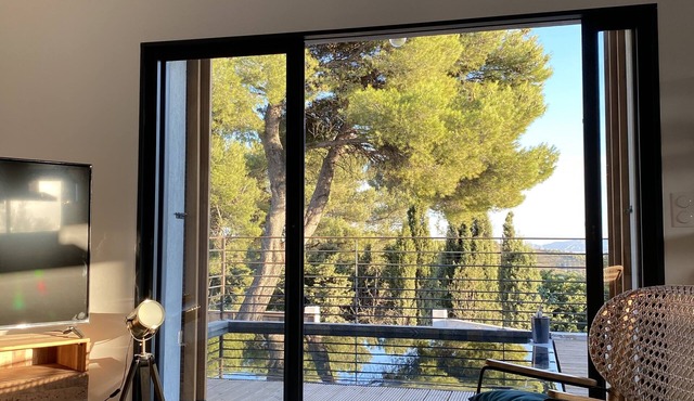 Luxury villa, panoramic view of the harbor of Marseille