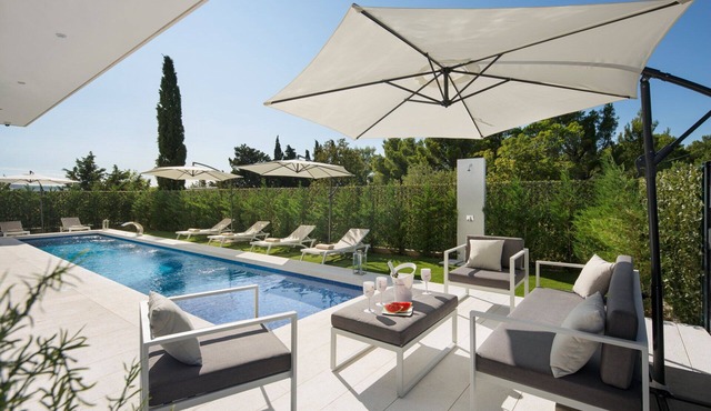 Luxury Villa Domino with Pool