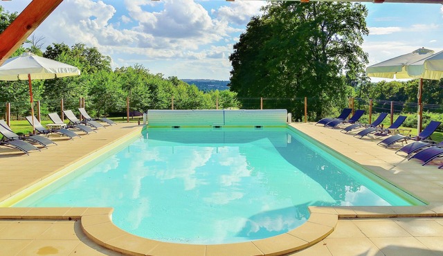 Luxury villa with heated pool and tennis court