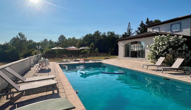 Luxury villa with private pool – Provence, Var – Sleeps 9, near Fayence