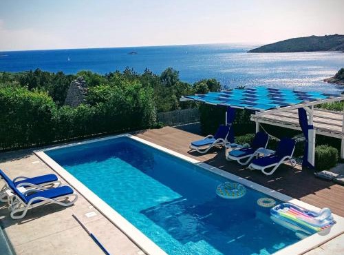 LUXURY VILLA ŠENTADA